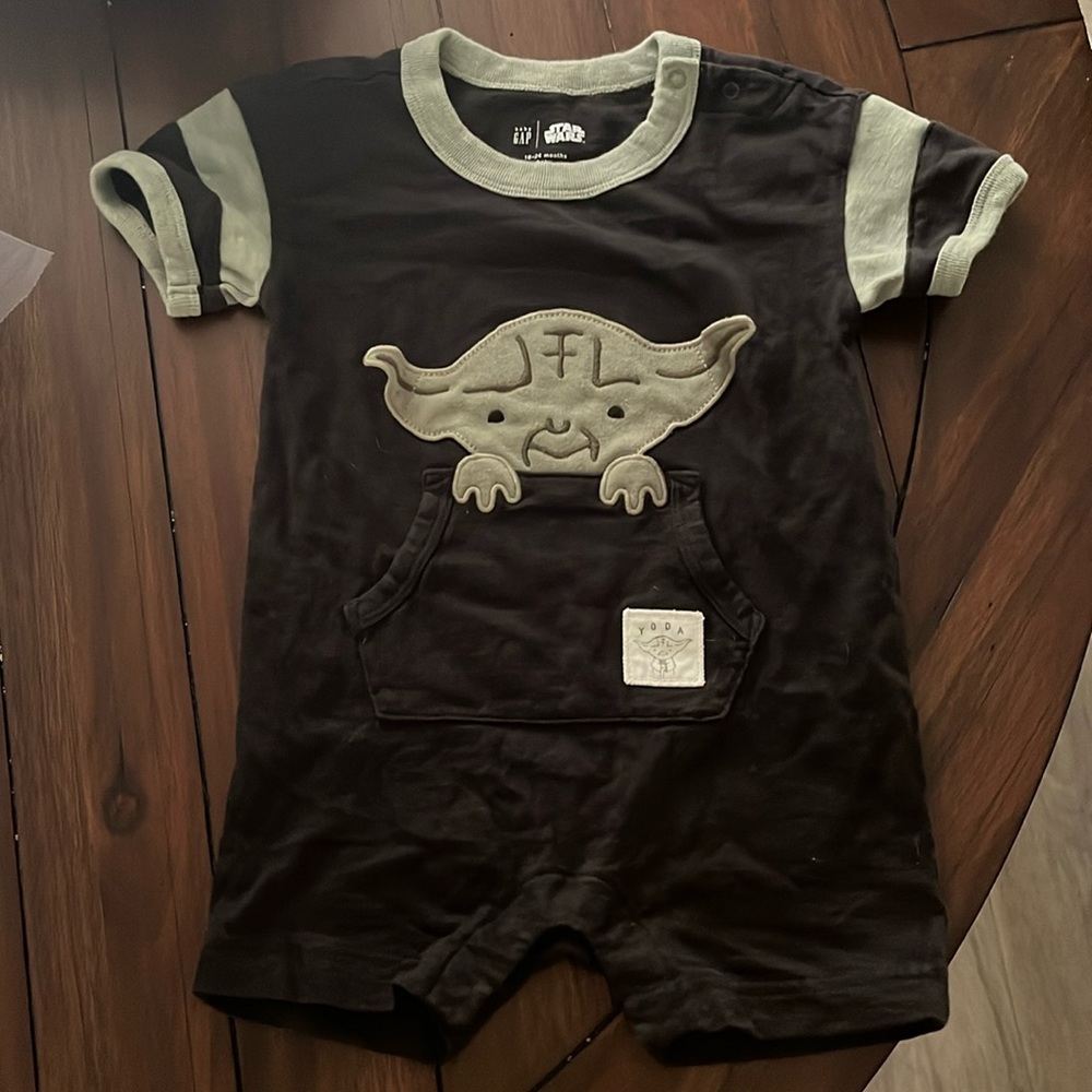 Gap Star Wars romper 18-24m